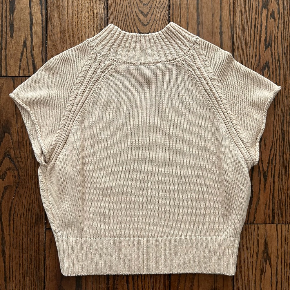 Le Lis Cream Short Sleeve women’s XS Crewneck Knit Top